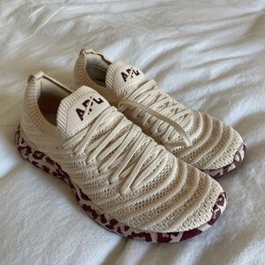 Women’s APL Techloom Wave